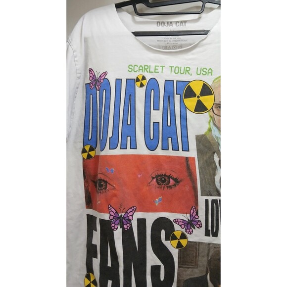 Doja Cat Scarlet Tour Graphic Tee Medium Doja Cat Loves Her Fans Distressed Hems - Picture 3 of 10